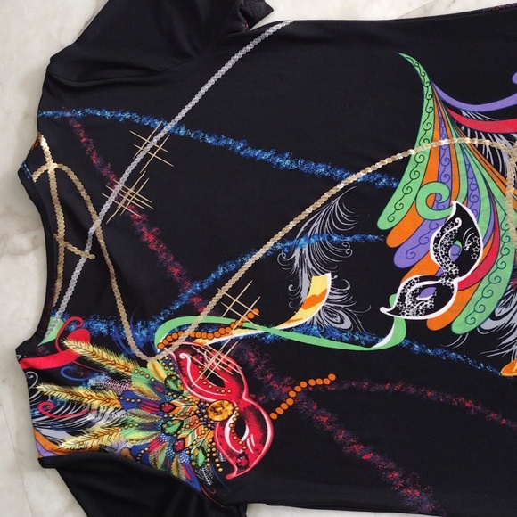 Peter NYGARD Tee shirt. - Picture 9 of 10